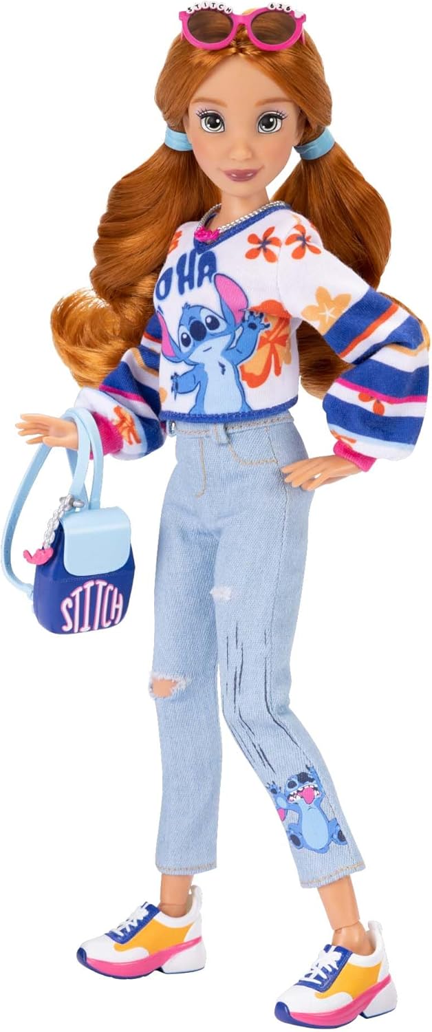 Disney ily 4EVER Fashion Dolls... Glittery Mickey Ring for You! - down 5.65% (£0.70) to £11.68 from £12.38
