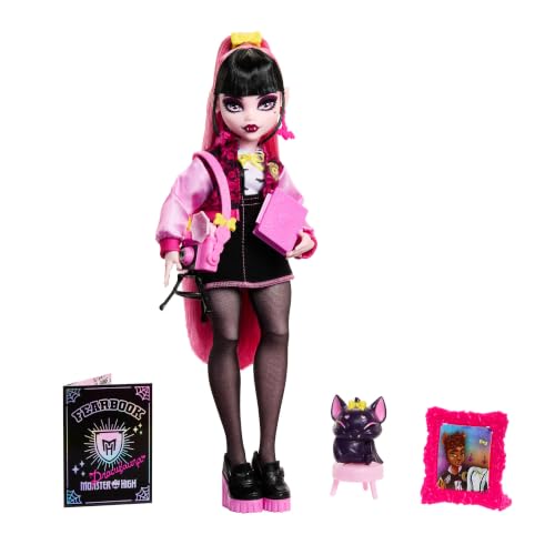 ​Monster High Fearbook Draculaura Doll in Photography Club - down 20.01% (£6.00) to £23.99 from £29.99